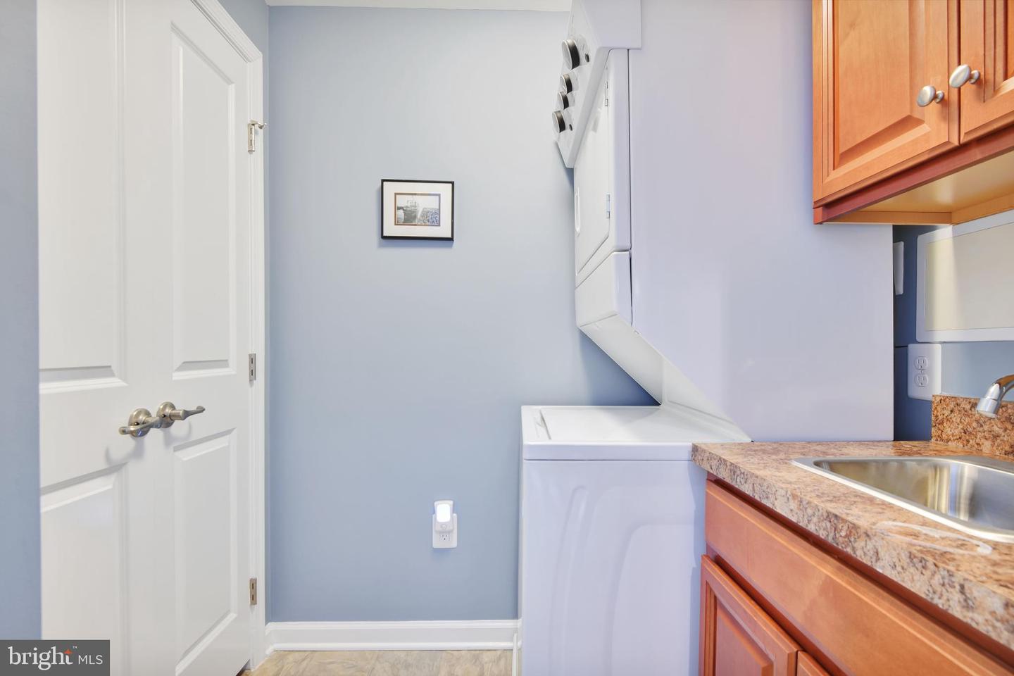 9200 Landon House Way Property Photo 16