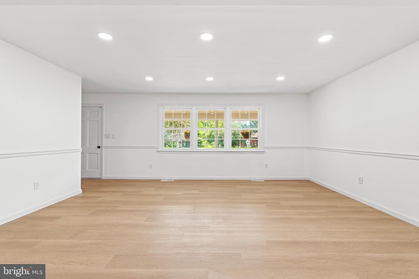 6783 Sunnybrook Dr Property Photo 8