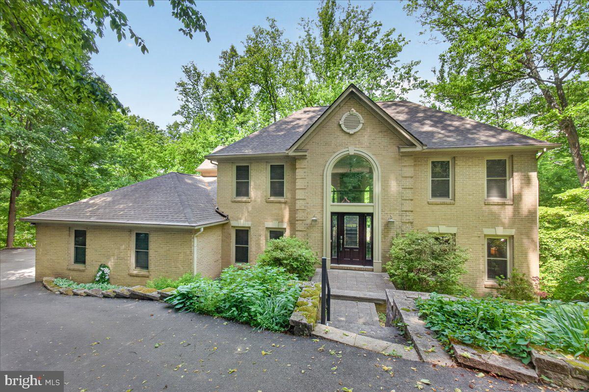 10490 Lakeridge Ct Property Photo 1