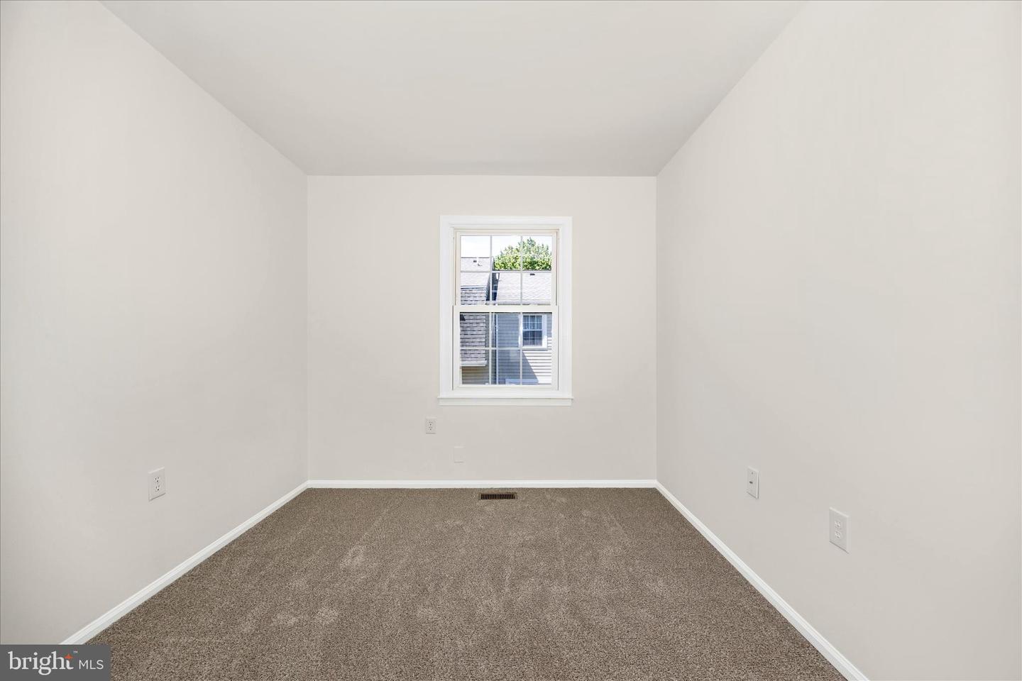 1242-b Danielle Dr #1242b Property Photo 35