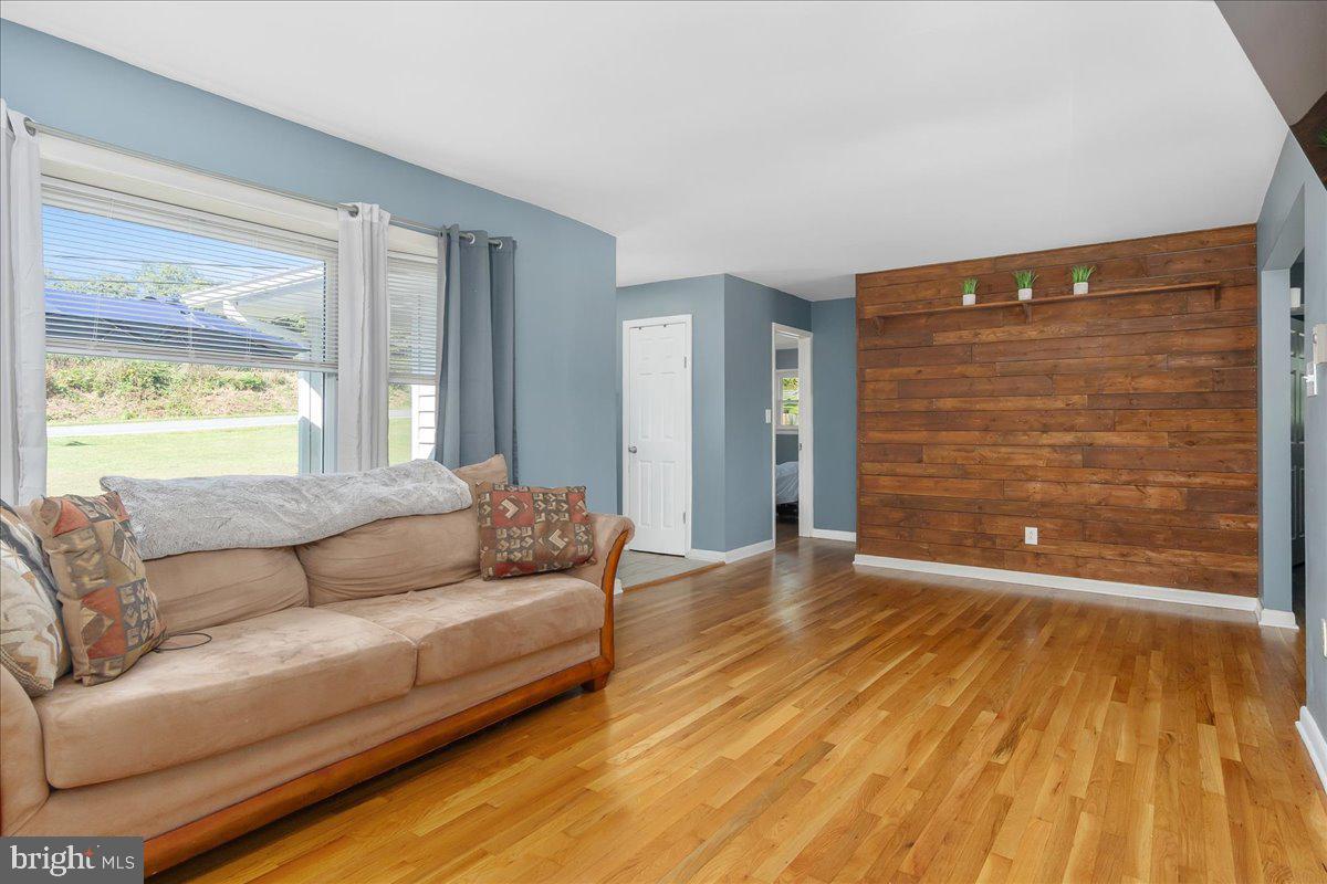 14731 Harrisville Rd Property Photo 10