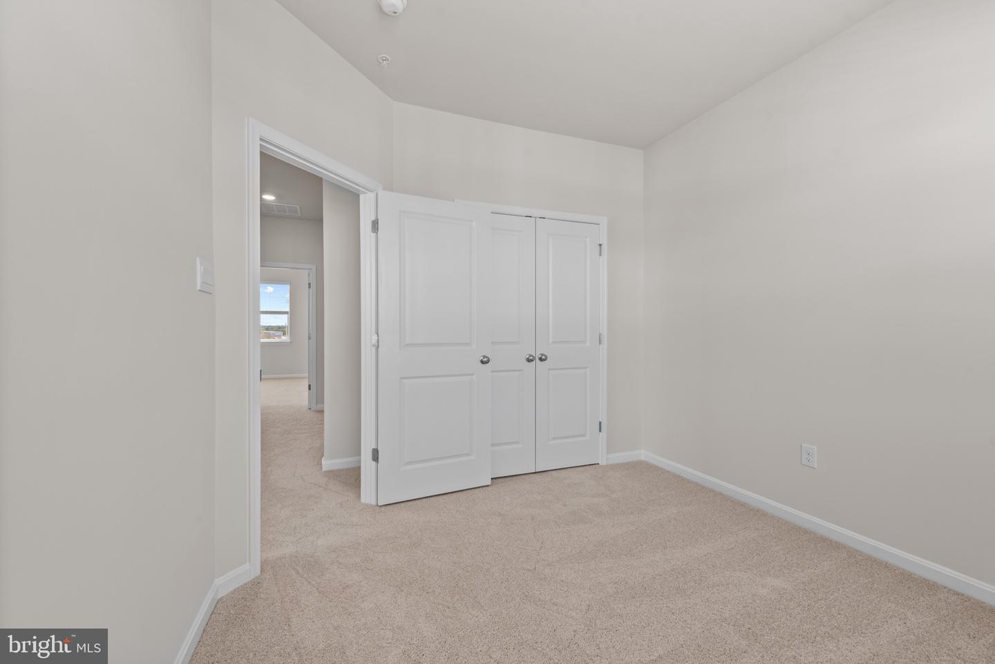 393 Ensemble Way Property Photo 23