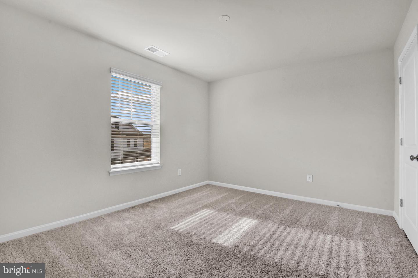 456 Hanson St Property Photo 13