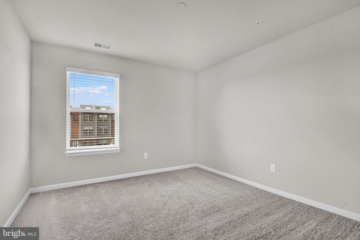 456 Hanson St Property Photo 15