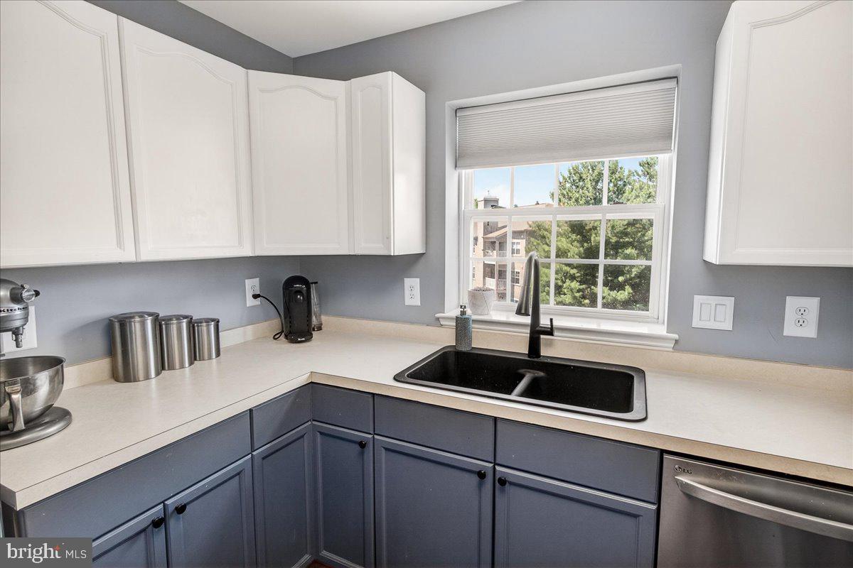 593 Cawley Dr #3 3b Property Photo 15