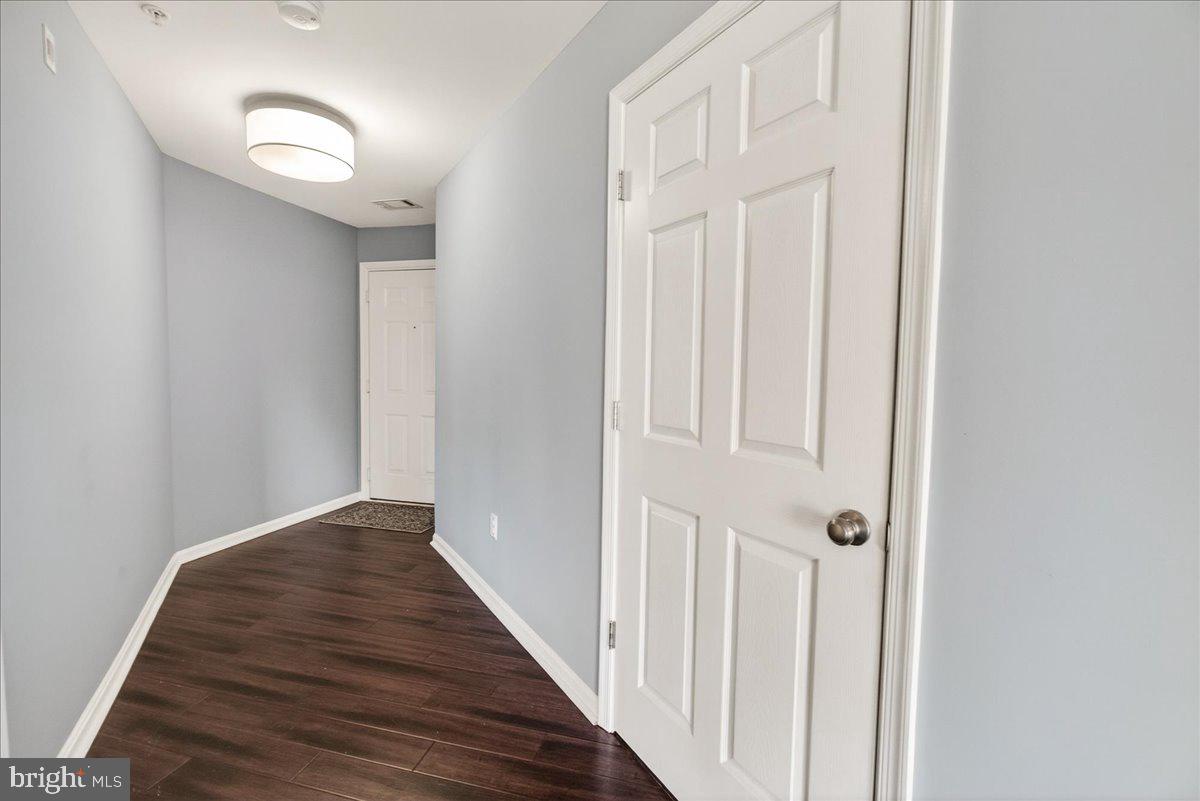 593 Cawley Dr #3 3b Property Photo 24