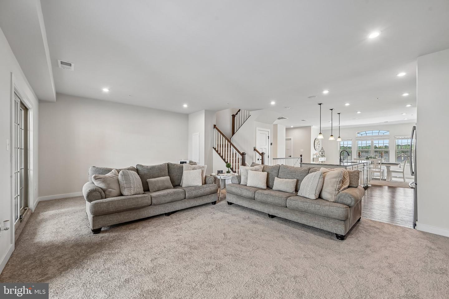 10133 Fosset St Property Photo 13