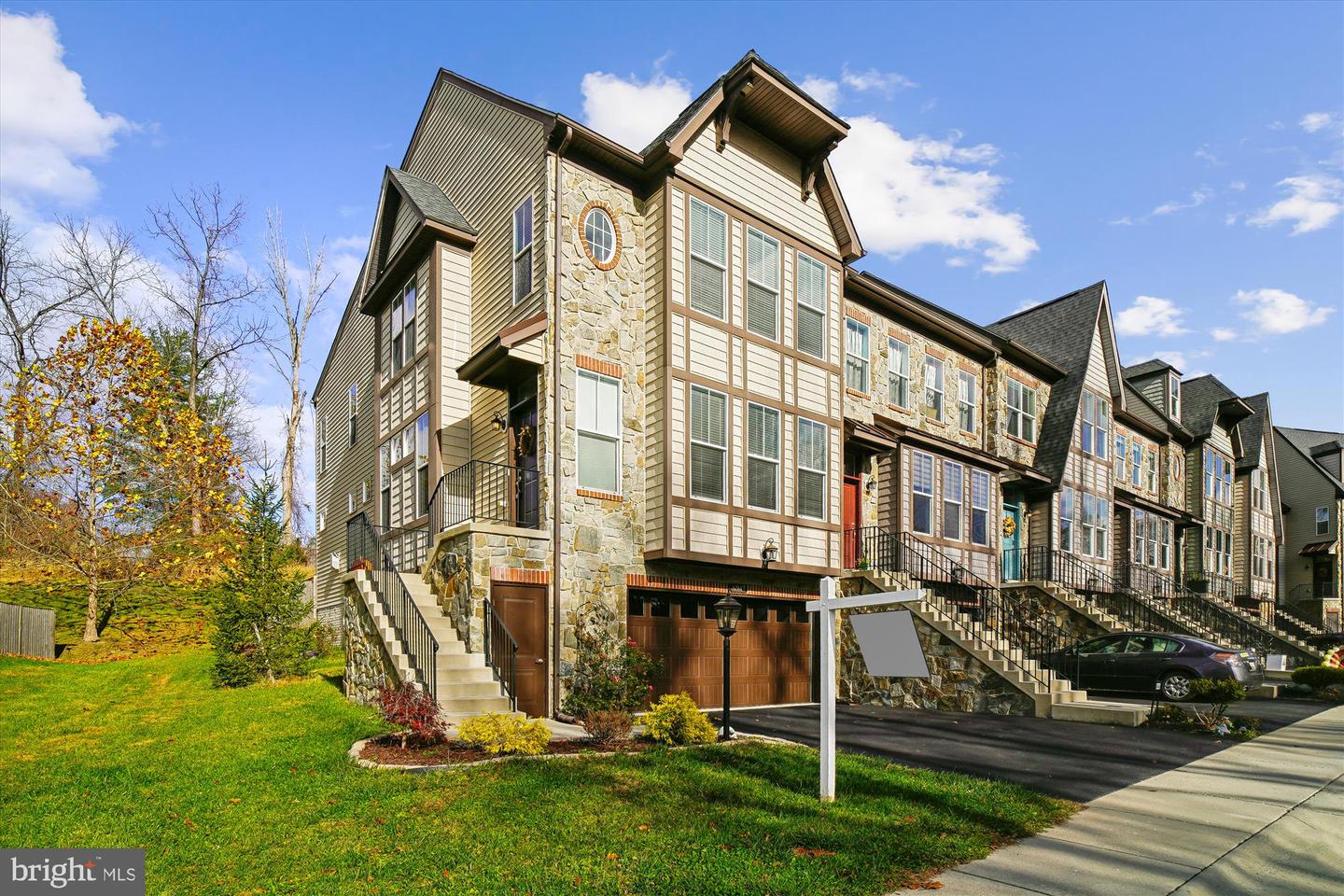 6947 Country Club Ter Property Photo 1