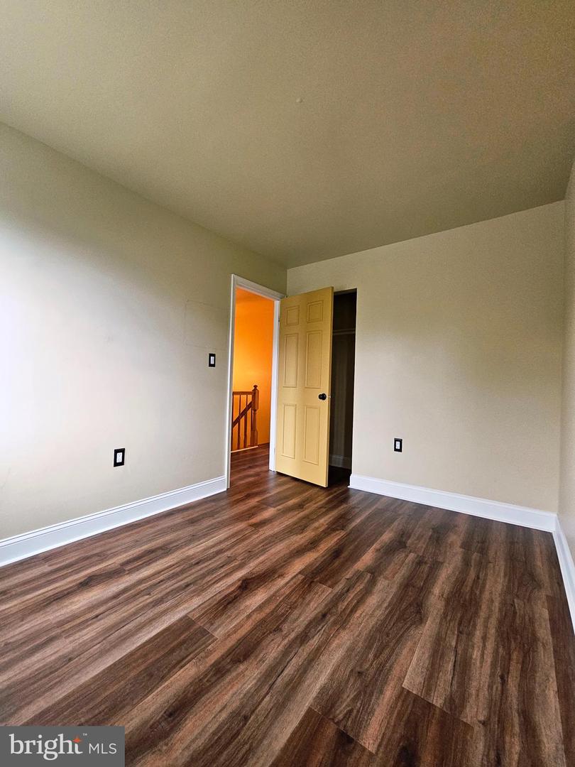 406 Terry Ct #b-4 Property Photo 18