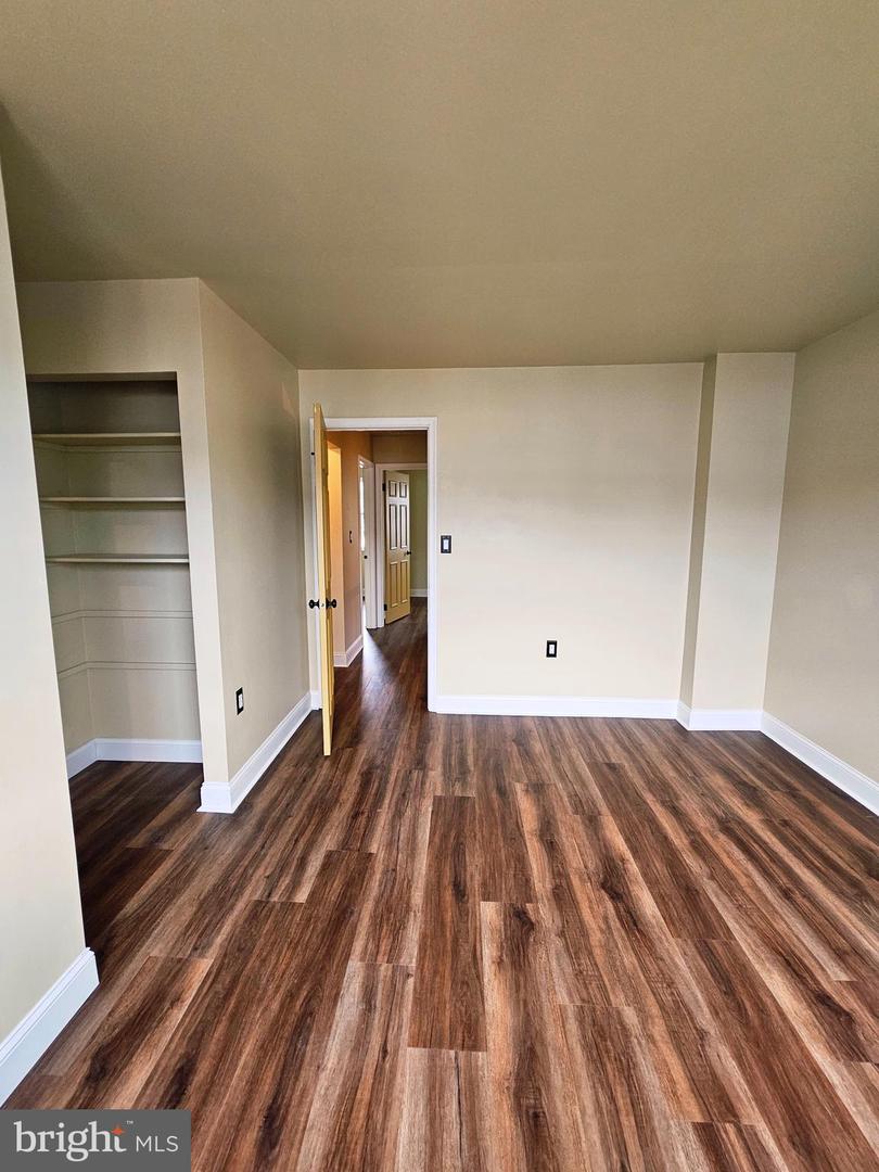 406 Terry Ct #b-4 Property Photo 20