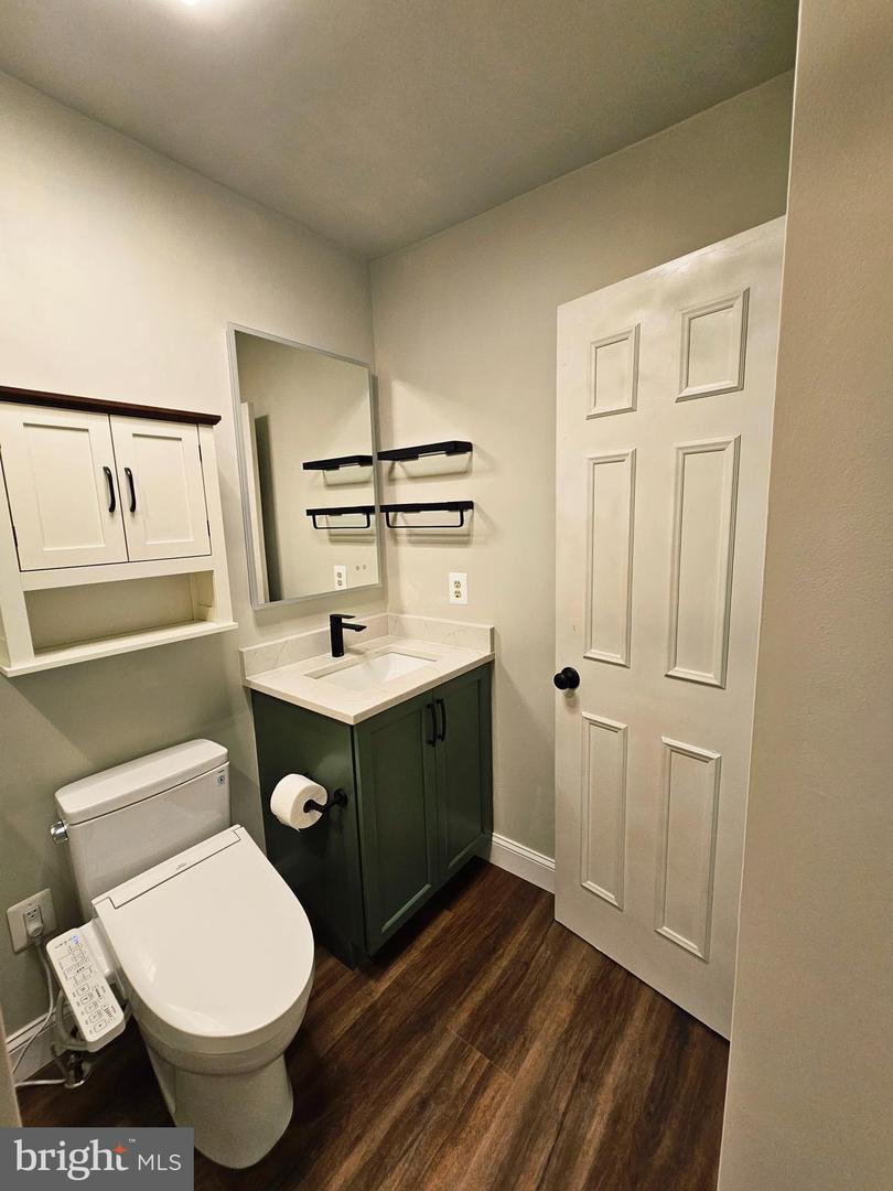 406 Terry Ct #b-4 Property Photo 23