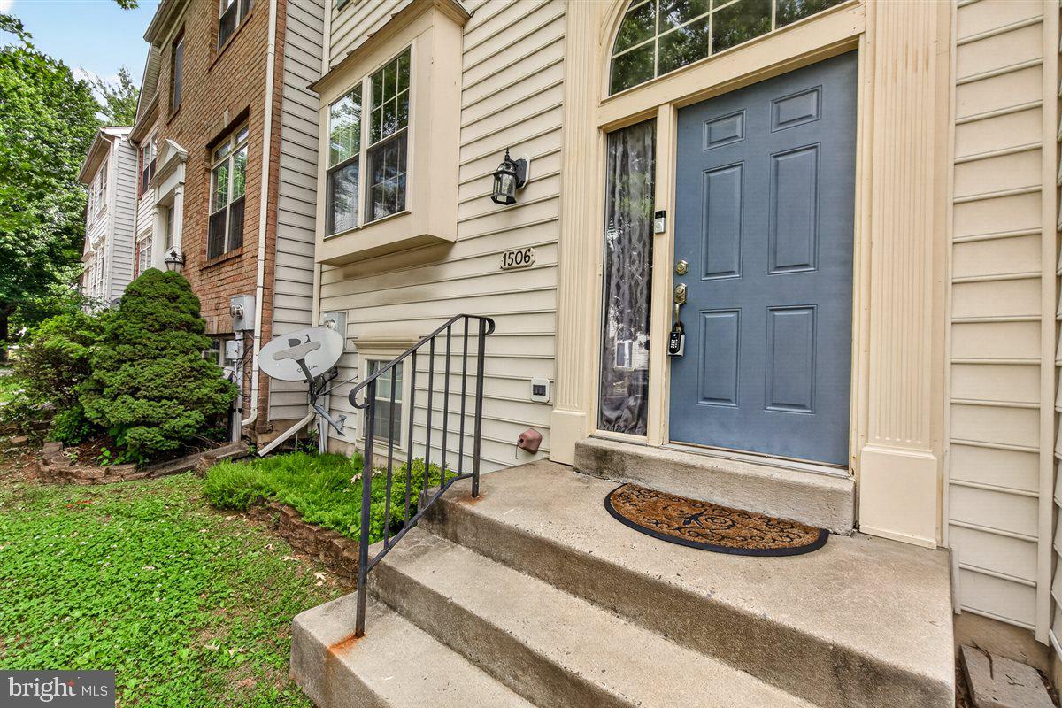 1506 Rambling Way N Property Photo 3