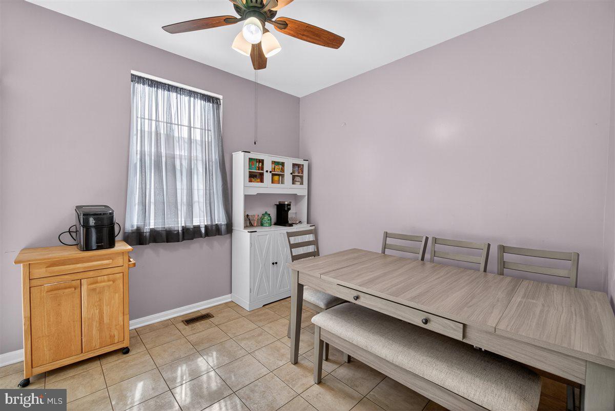 1506 Rambling Way N Property Photo 8