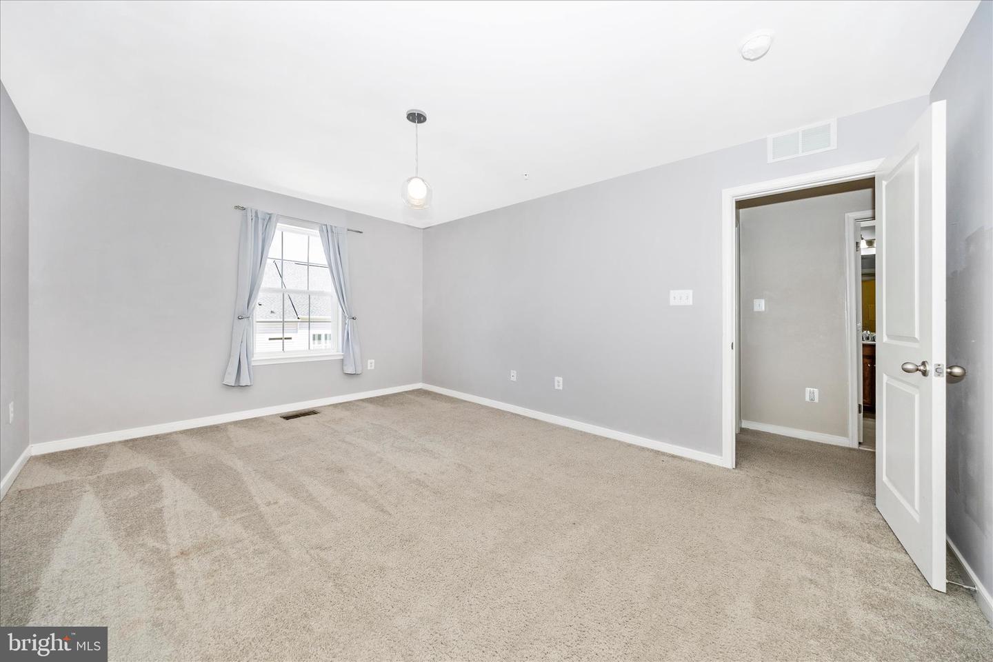 669-b E Church St Property Photo 29