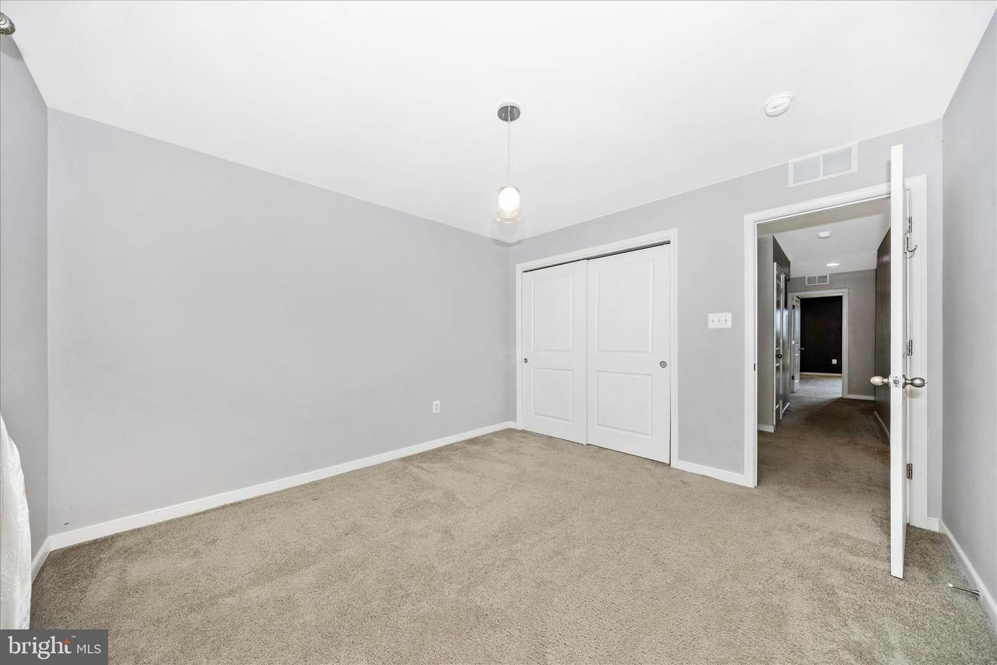 669-b E Church St Property Photo 33