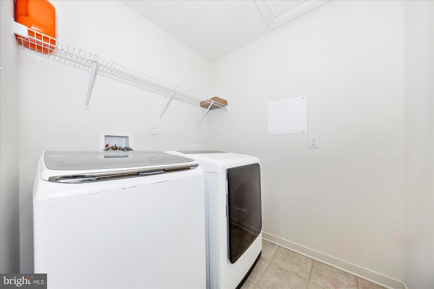 669-b E Church St Property Photo 36