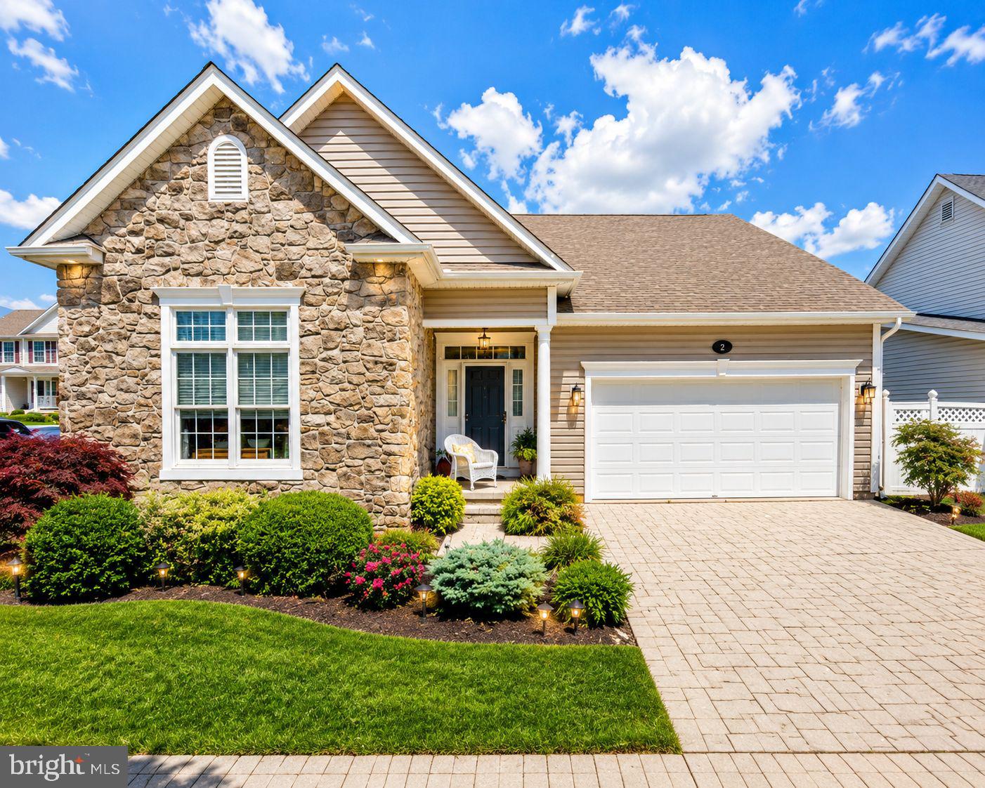 2 Derr Ln Property Photo 1