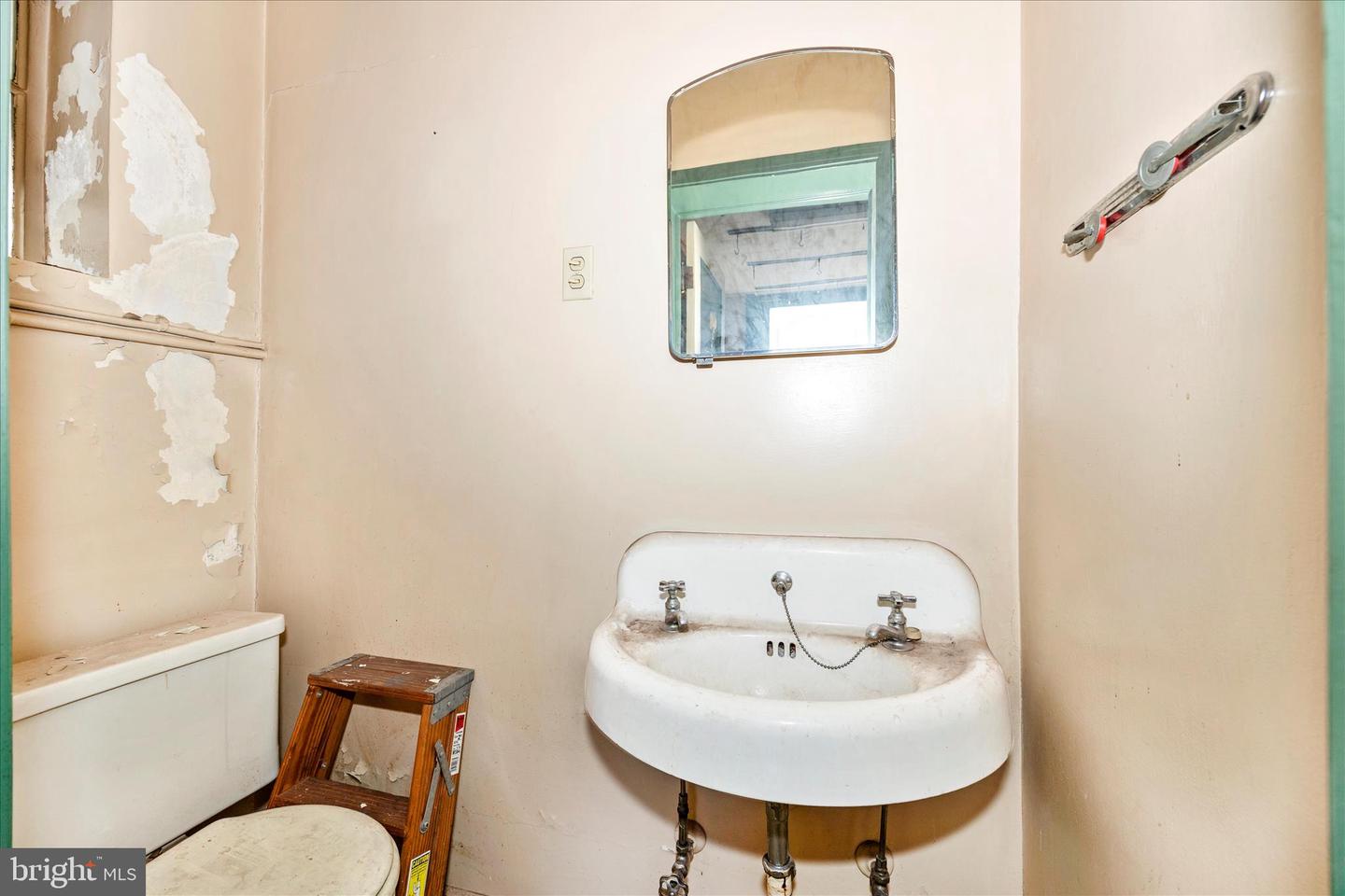 13 S Carroll St Property Photo 13