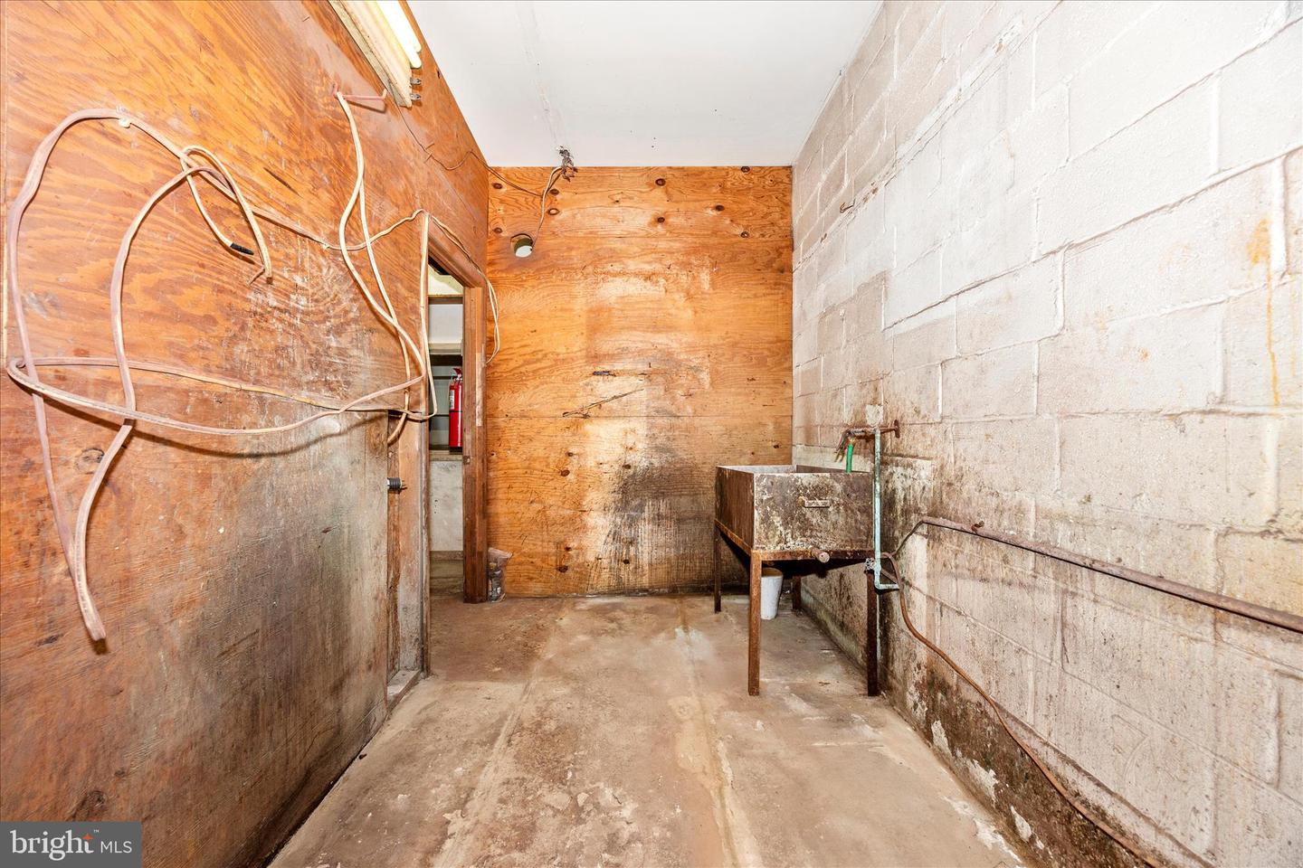 13 S Carroll St Property Photo 17