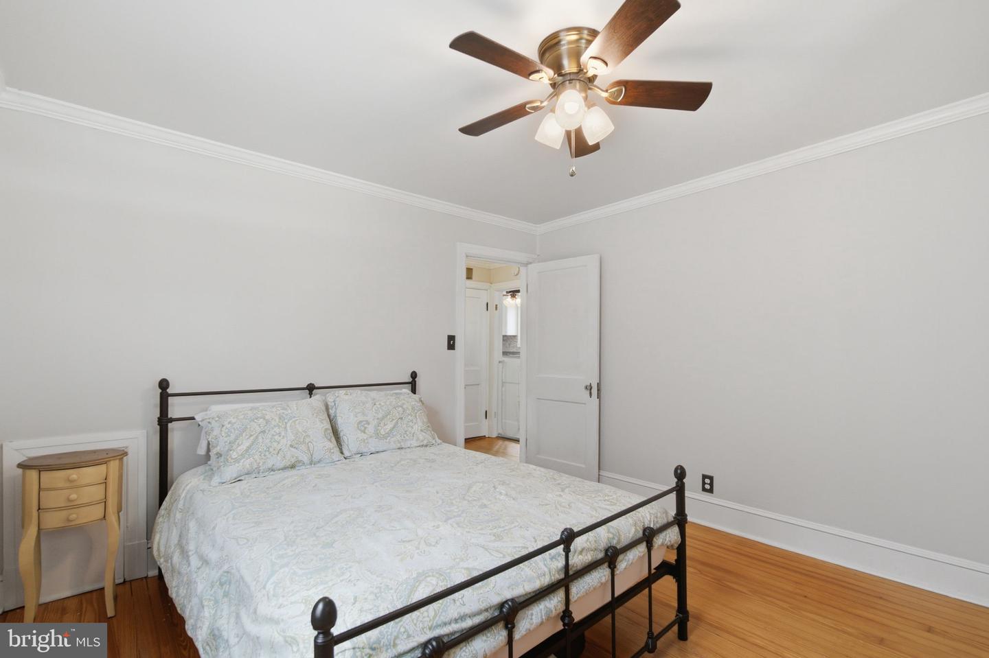 552 E Church St Property Photo 8