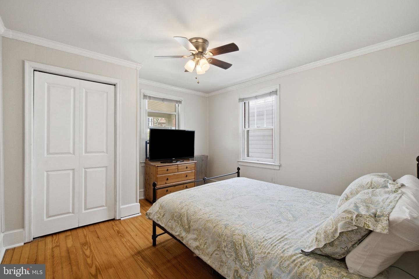 552 E Church St Property Photo 9