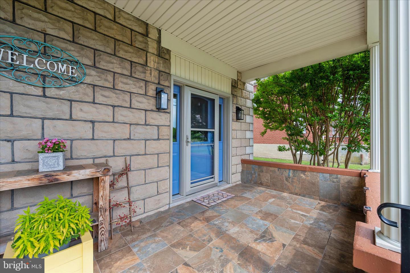 10931 Hessong Bridge Property Photo 3