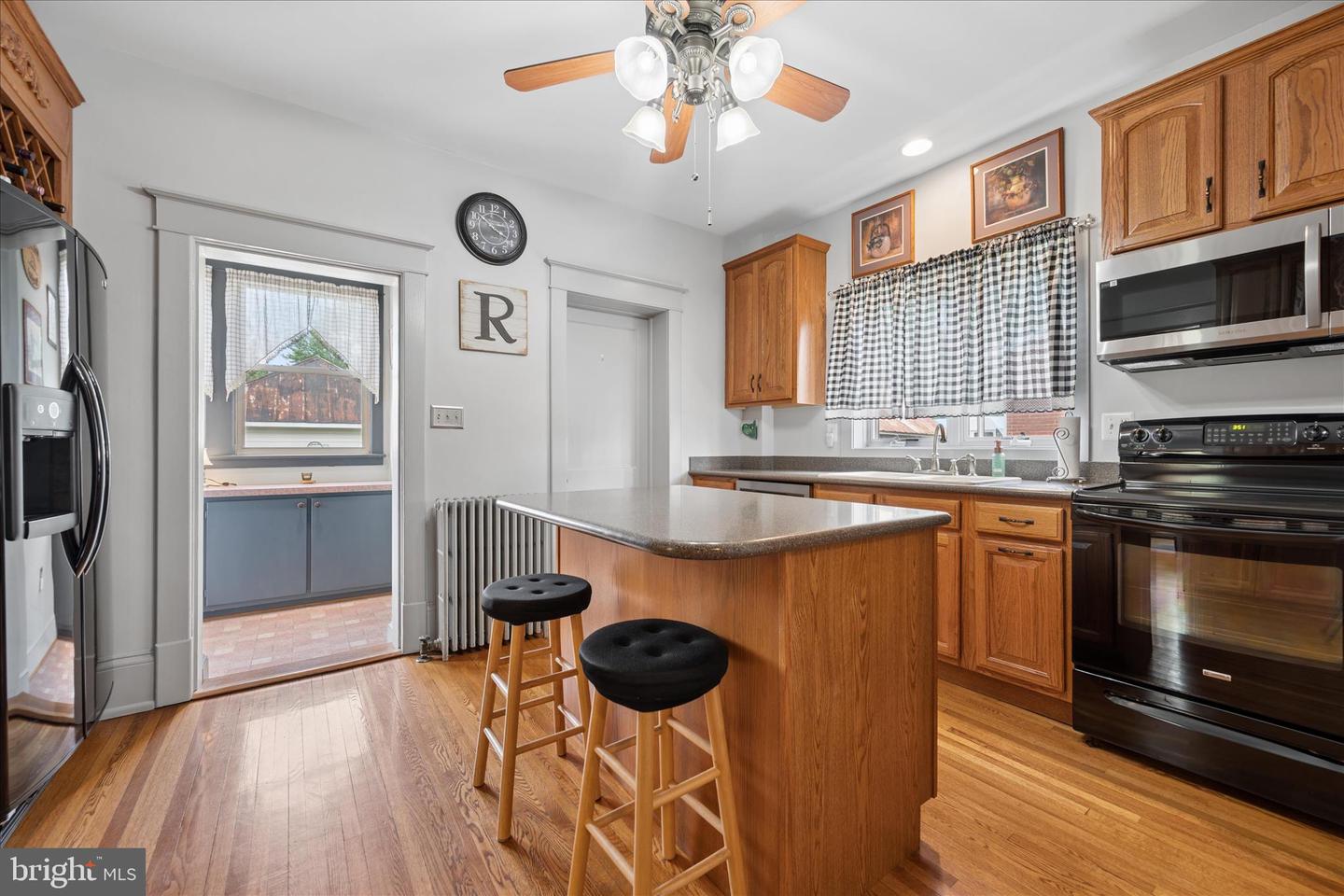 10931 Hessong Bridge Property Photo 14