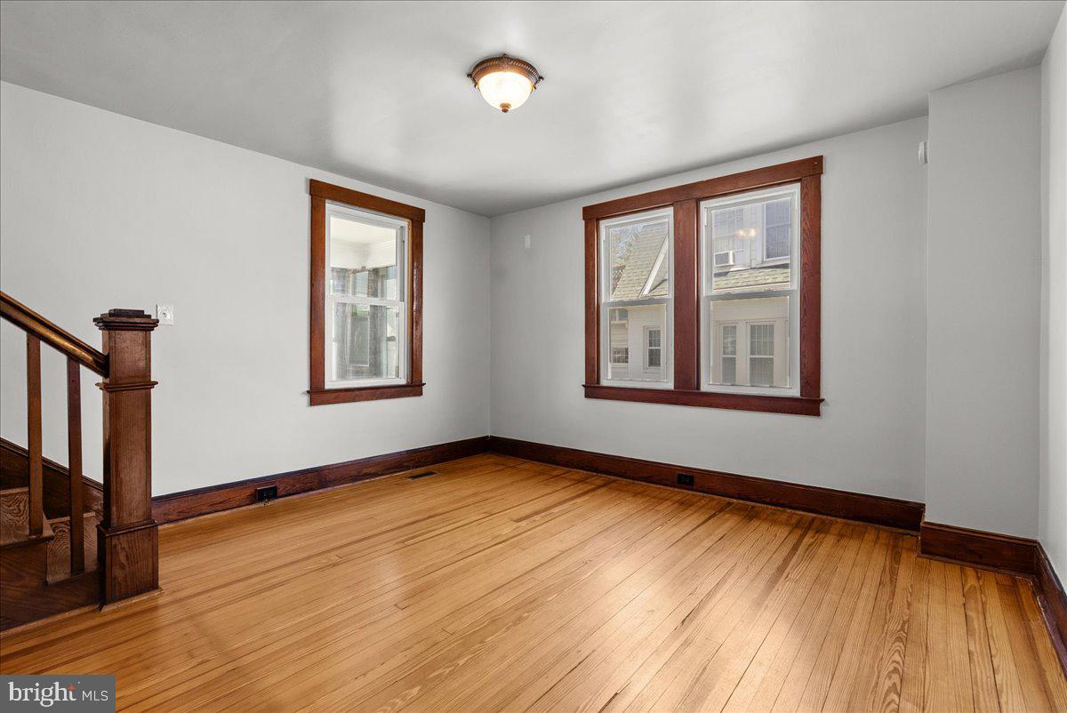 551 E Church St Property Photo 16