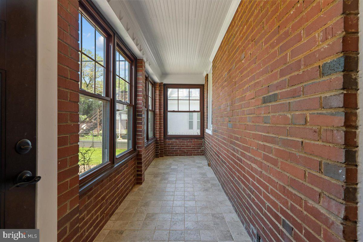 551 E Church St Property Photo 24