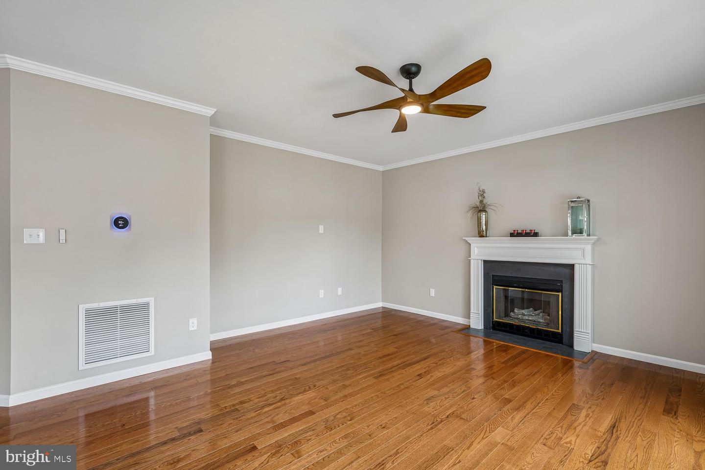 9035 Allington Manor Cir W Property Photo 5