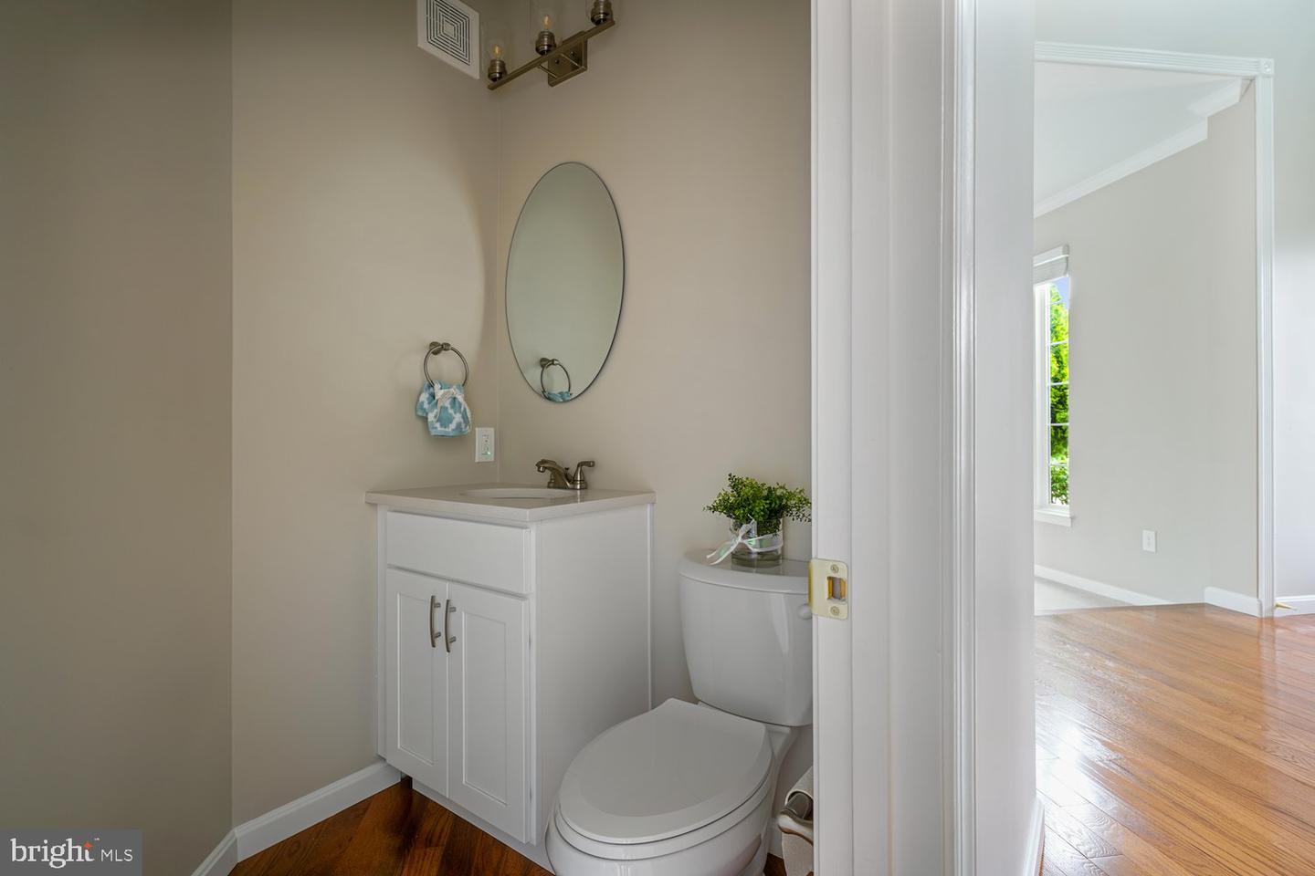 9035 Allington Manor Cir W Property Photo 13