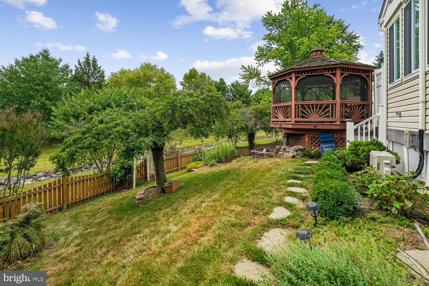 9035 Allington Manor Cir W Property Photo 18