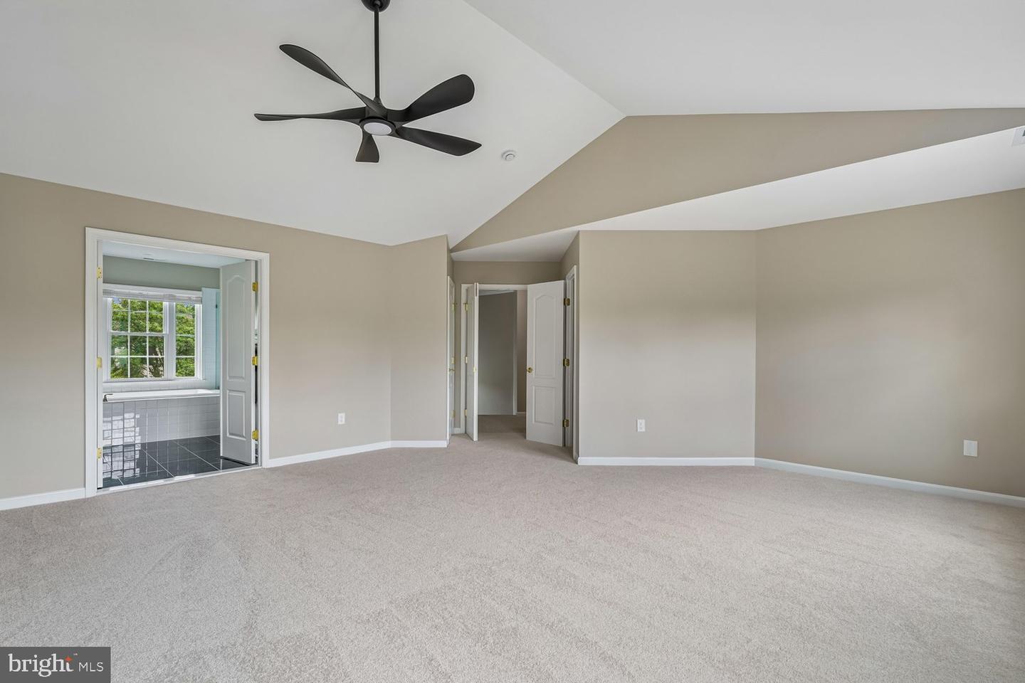 9035 Allington Manor Cir W Property Photo 21