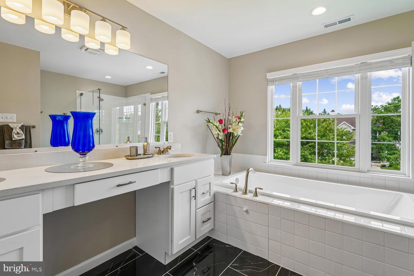 9035 Allington Manor Cir W Property Photo 22
