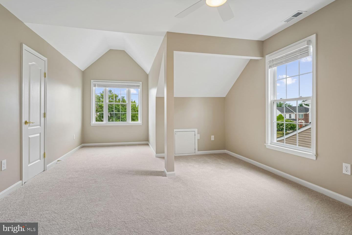 9035 Allington Manor Cir W Property Photo 25