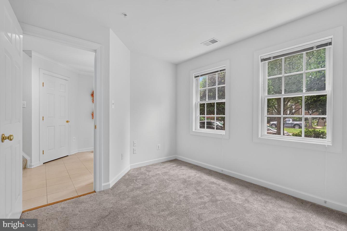 3848 Sugarloaf Pkwy Property Photo 16
