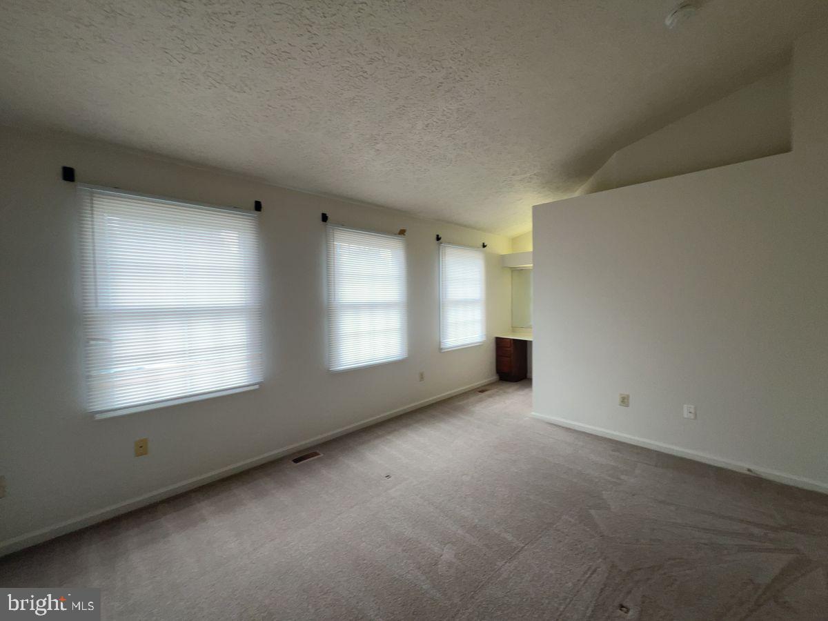 6393 Kelly Ct Property Photo 5