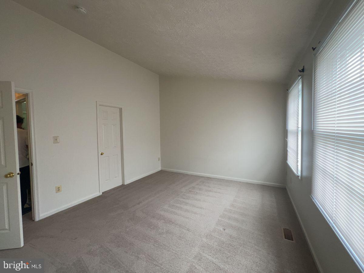 6393 Kelly Ct Property Photo 6
