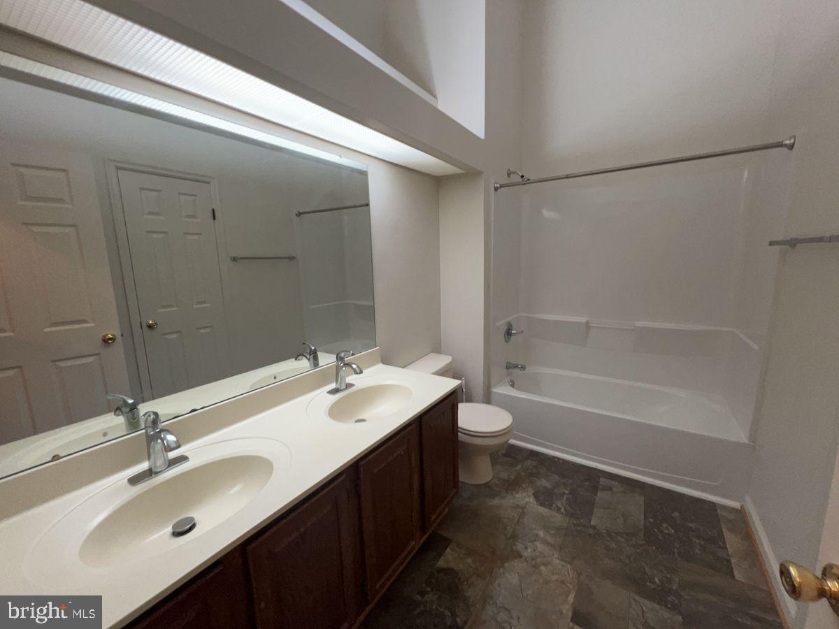6393 Kelly Ct Property Photo 8