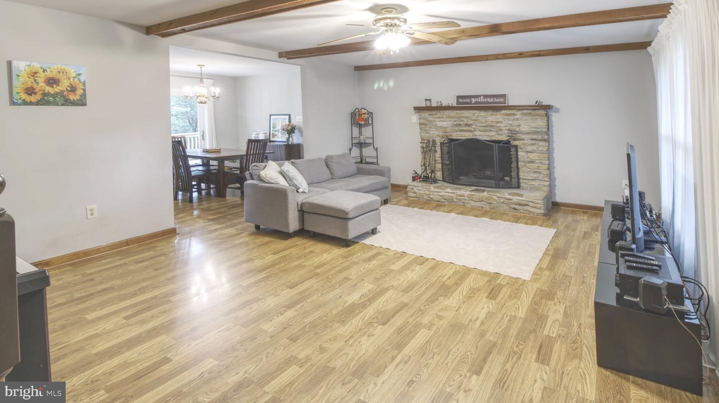 13594 Skyview Ter W Property Photo 6
