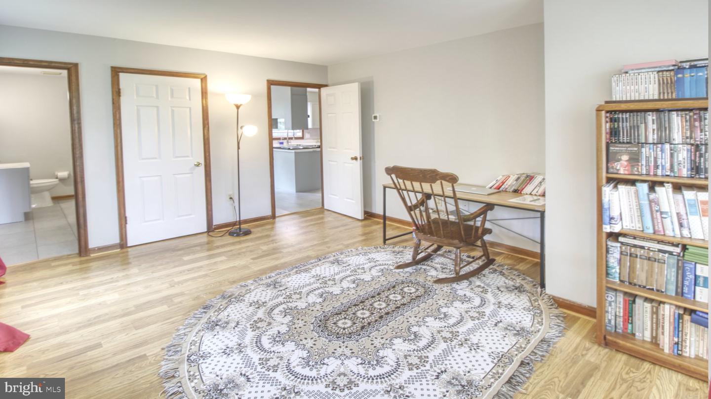 13594 Skyview Ter W Property Photo 18