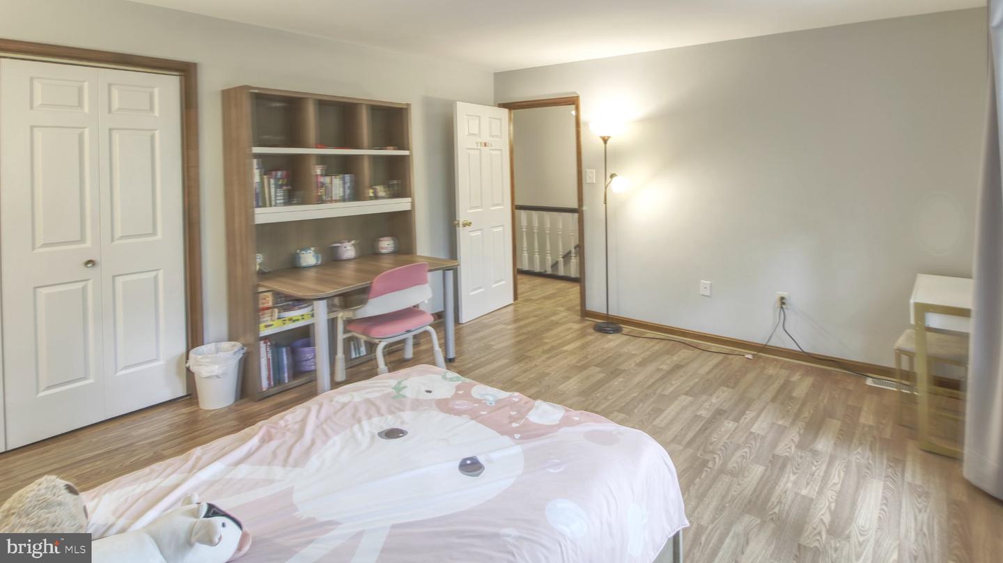 13594 Skyview Ter W Property Photo 32