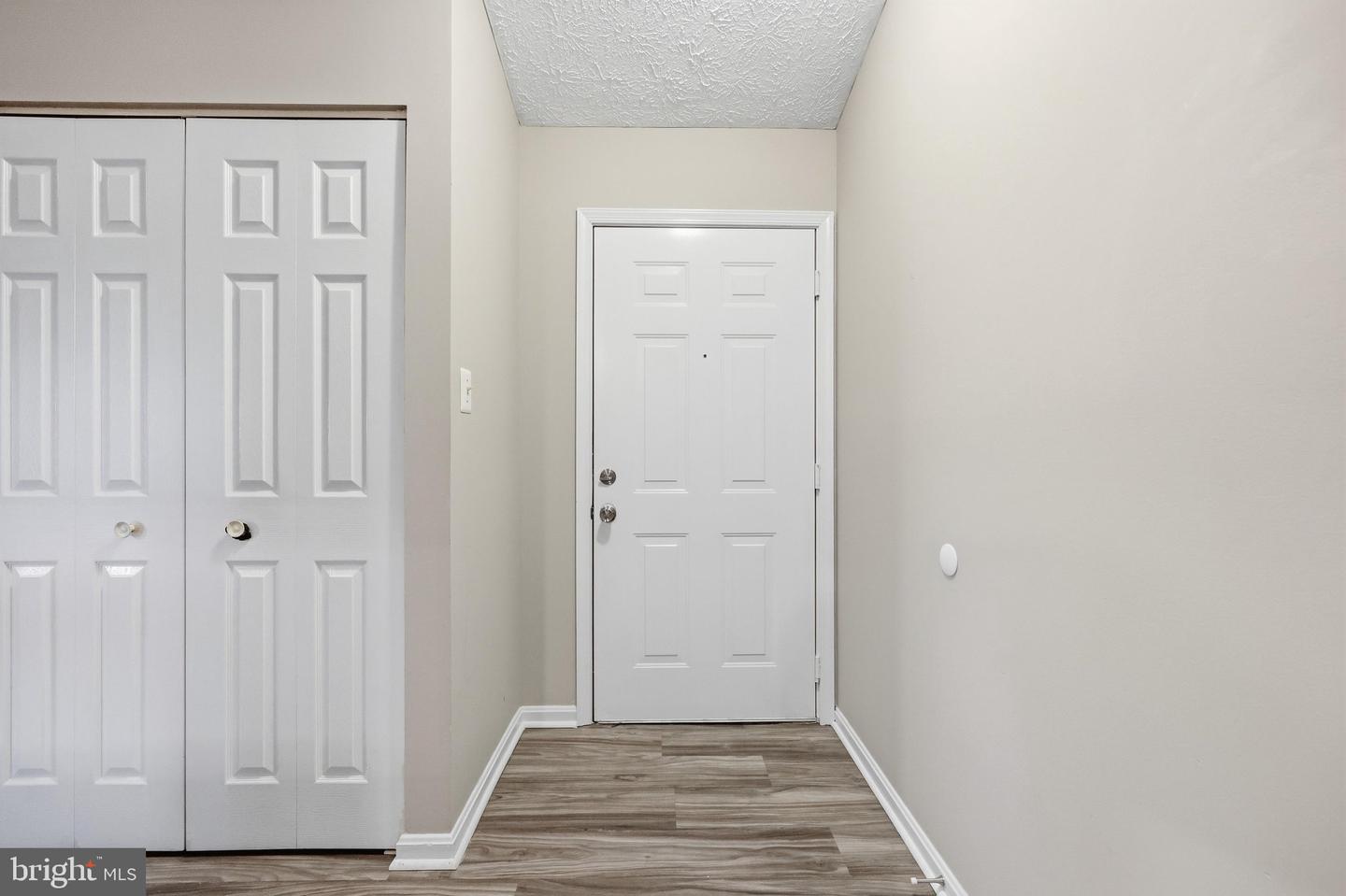 2112 Whitehall Rd #2c Property Photo 5