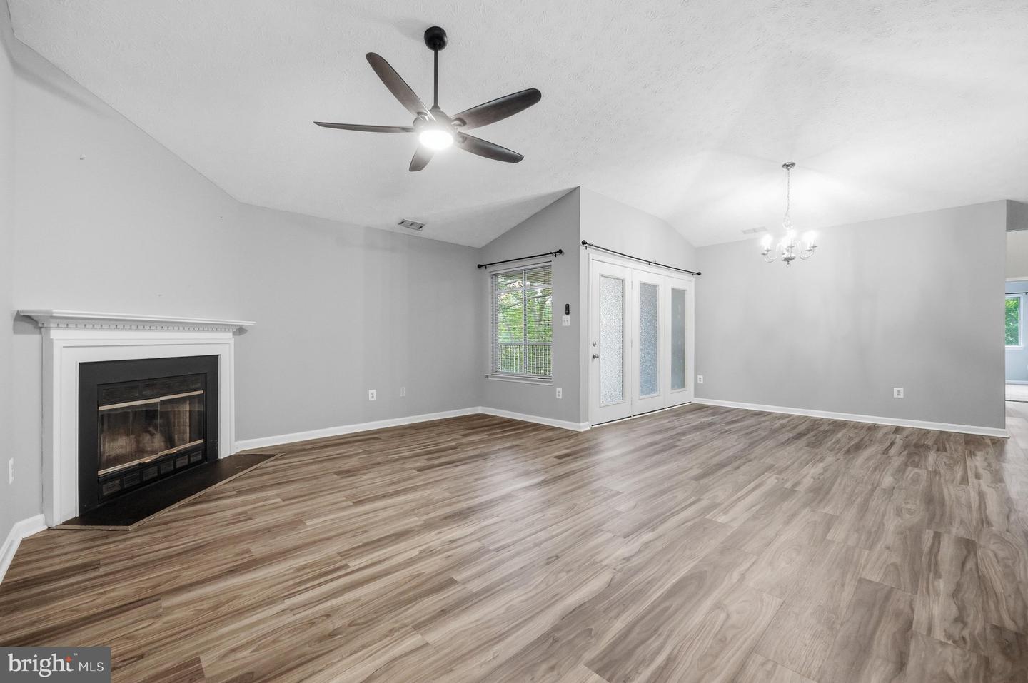 2112 Whitehall Rd #2c Property Photo 9