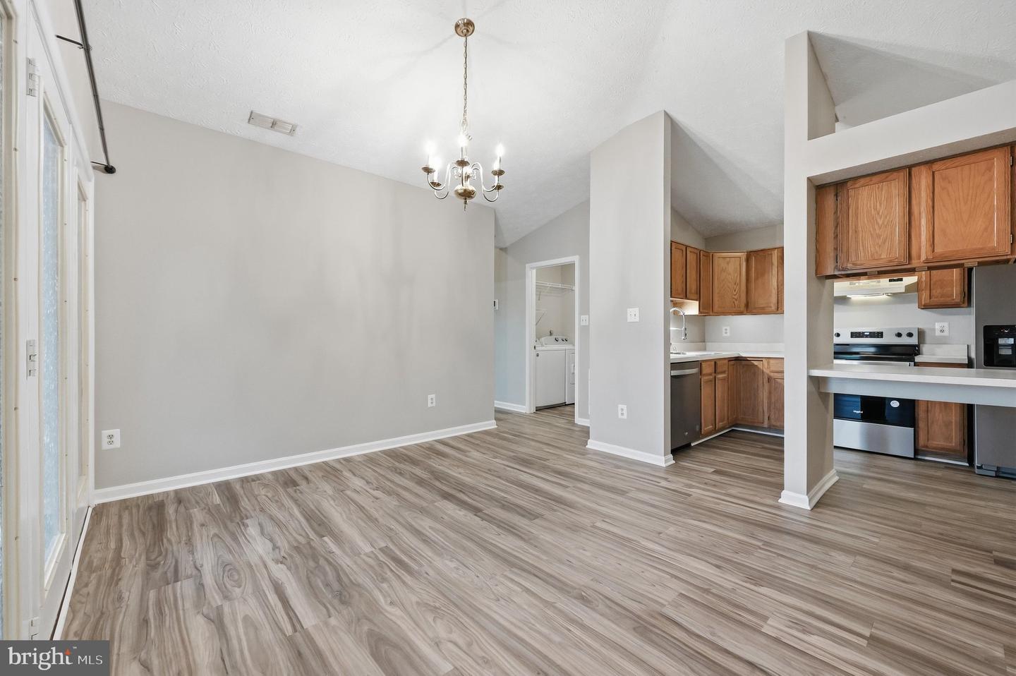 2112 Whitehall Rd #2c Property Photo 16
