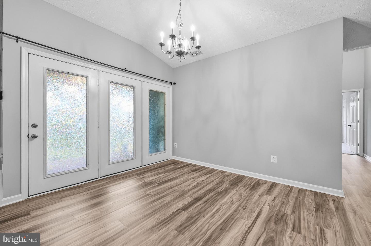 2112 Whitehall Rd #2c Property Photo 18