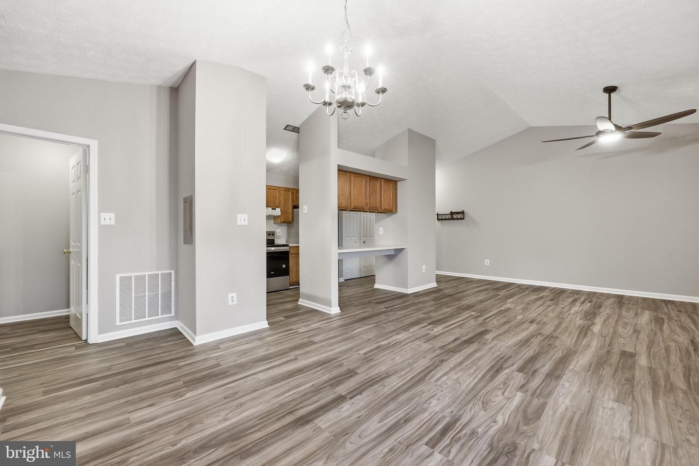 2112 Whitehall Rd #2c Property Photo 21