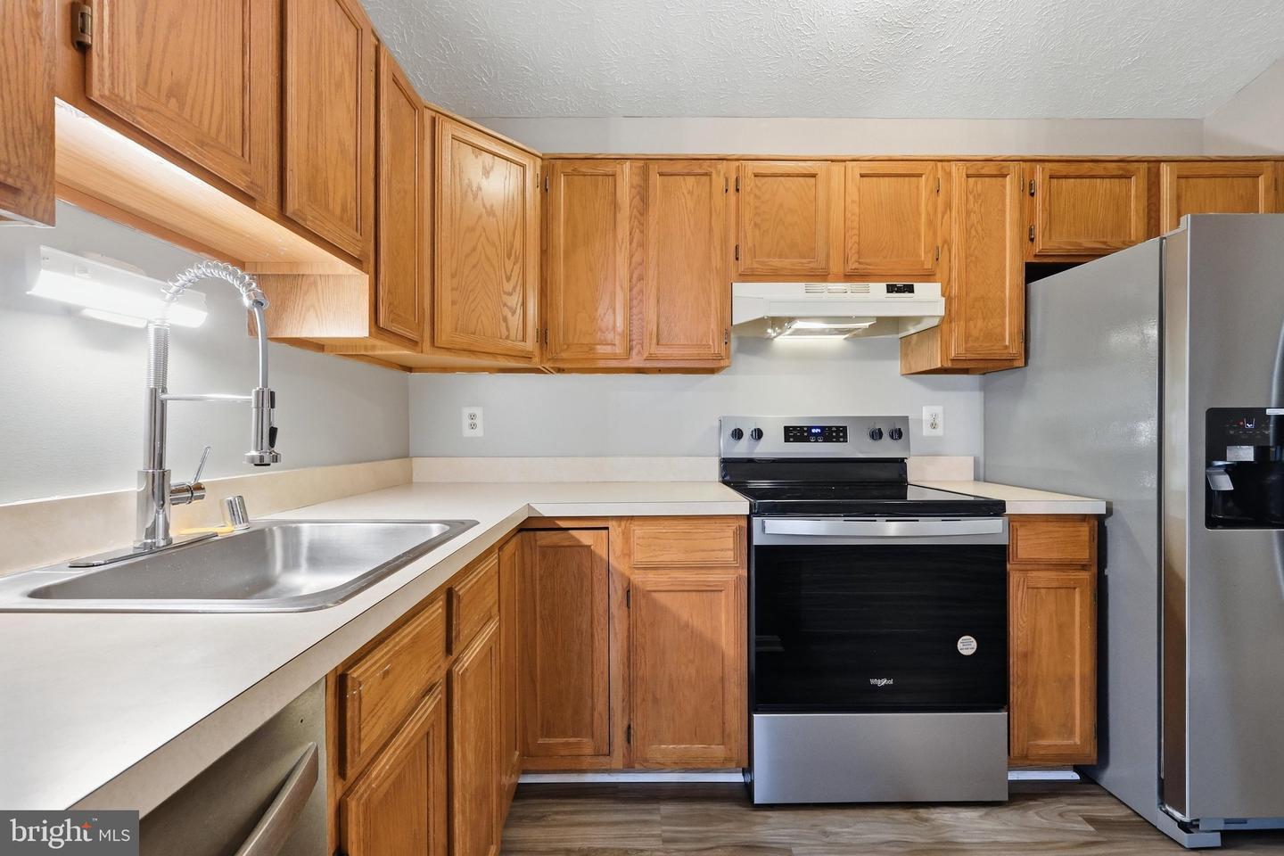 2112 Whitehall Rd #2c Property Photo 23