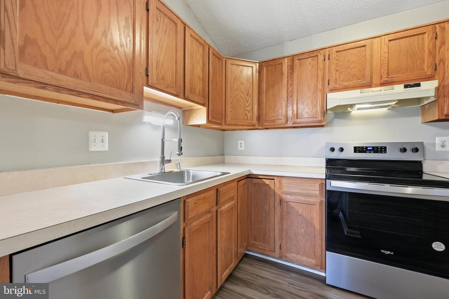 2112 Whitehall Rd #2c Property Photo 26