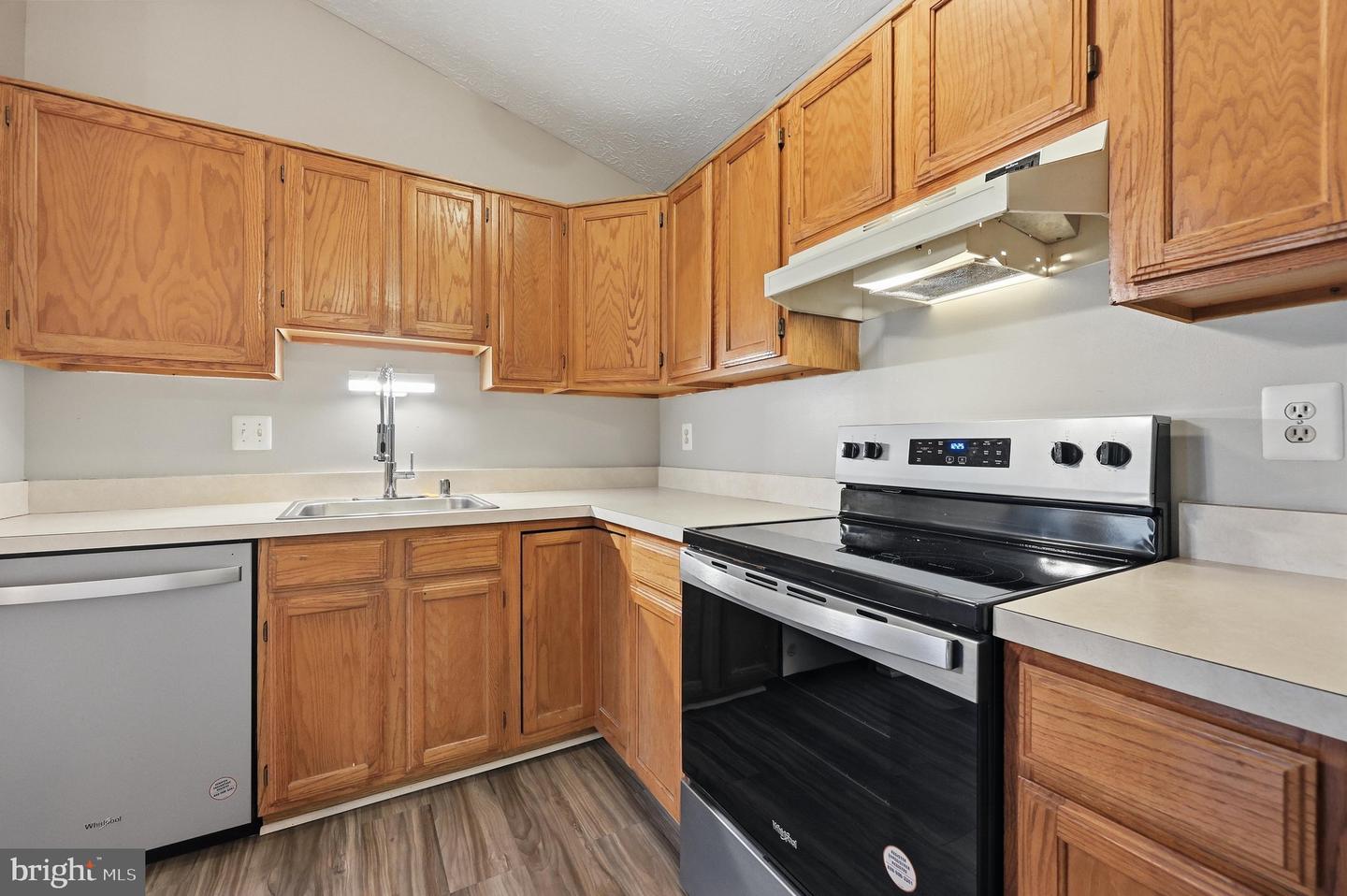 2112 Whitehall Rd #2c Property Photo 27